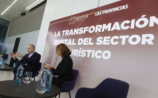 Toni Bernabé durante su intervención en el foro. 