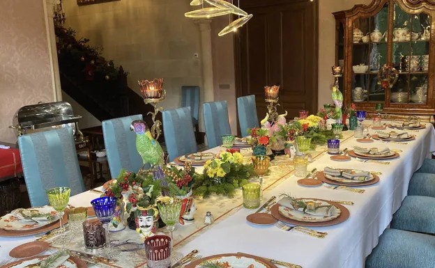 Mesa de Navidad en casa de Esther Pastor y Vicente Boluda.